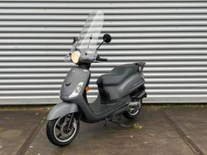 SYM FIDDLE II 4TAKT E4 2020 MAT GRIJS — SCOOTERS | SYM — MARKTPLAATS