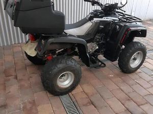 GEBRAUCHTES QUAD