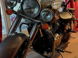 HONDA SHADOW 750