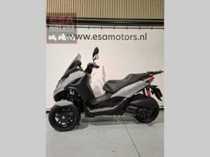 PIAGGIO MP3 YOURBAN 300 HPE LT 2022 NARDO - GARANTIE - ABS — MOTOREN | PIAGGIO — MARKTPLAATS