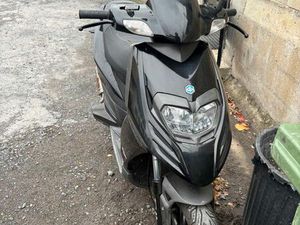 SCOOTER TYPHOON