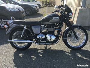 TRIUMPH BONNEVILLE