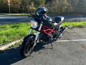 DUCATI MONSTER