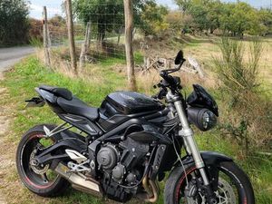 TRIUMPH STREET TRIPLE 765 S
