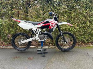 ② 125 CR HUSQVARNA