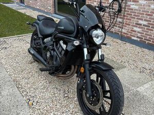 ② KAWASAKI VULCAN S 650 – 2023 | 1.700 KM | SPORTPAKKET