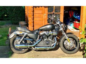 HARLEY-DAVIDSON SPORTSTER 1200 CUSTOM CB