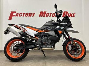 KTM - 890
