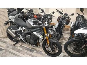 TRIUMPH - SPEED TRIPLE