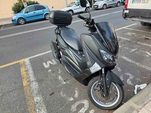YAMAHA - NMAX