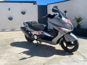 YAMAHA - T-MAX