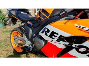 HONDA CBR1000RR FIREBLADE