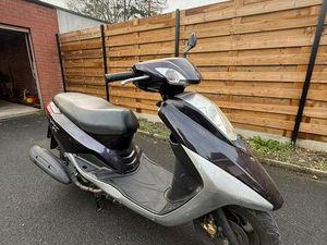 ② YAMAHA VITY 125 – SLECHTS 11.000 KM – TECHNISCH PERFECT