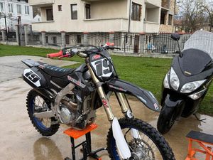 YAMAHA YZF 450 →