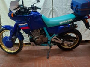 HONDA NX 650 DOMINATOR