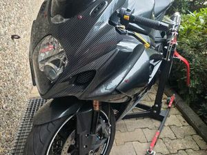 SUZUKI GSXR K7 K8