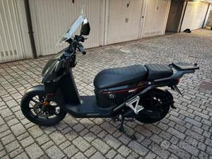 MOTO MOTOVEICOLO SCOOTER SUPER SOCO CPX ELETTRICO