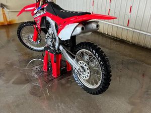 CRF 250 R