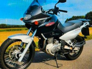 SUZUKI XF 650