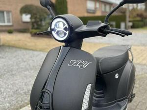 ② VENESI FLY A-KLASSE TOPSTAAT