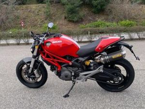 DUCATI - MONSTER 696 +