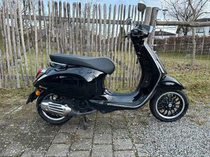 VESPA SPRINT 125 SCHWARZ EZ 01/2023 2800KM
