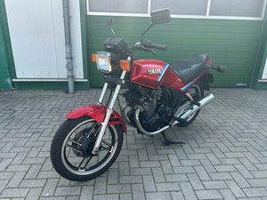 YAMAHA XS 400 27 PS