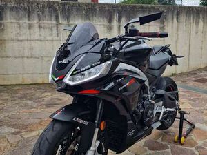 APRILIA TUONO FACTORY NERO