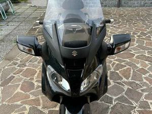 SUZUKI BURGMAN 650 EXECUTIVE ABS NERO