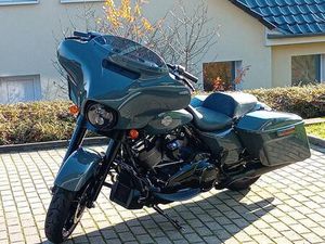 HARLEY-DAVIDSON STREET GLIDE SPEZIAL