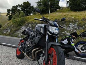 YAMAHA MT-07 GRIGIO