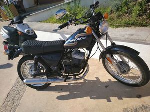 MOTA HARLEY DAVIDSON AMF SS-125 DE 1978 CARCAVELOS E PAREDE
