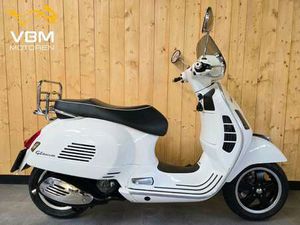 VESPA GTS 300 IE WIT