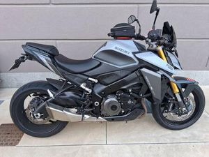VENDO SUZUKI GSX-S1000 (2021 - 25) USATA A CORBETTA (CODICE 9888972) - MOTO.IT