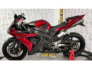 YAMAHA YZF R1