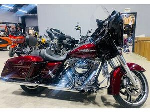 2014 HARLEY-DAVIDSON® STREET GLIDE® SPECIAL