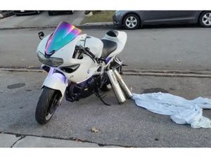 2000 SUZUKI TL1000S