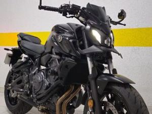 YAMAHA MT 07 2025 FULL BLACK ODIVELAS