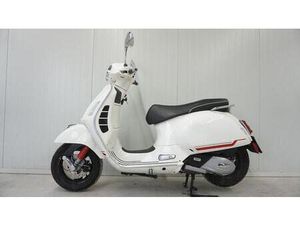 VESPA GTS 125 SUPER *2.000KM*