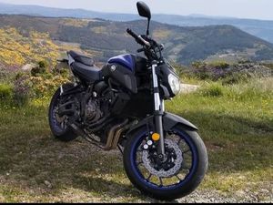 YAMAHA MT 07 2020 CANELAS