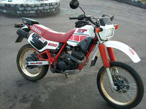 YAMAHA XT 600