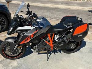 2016 KTM1290 SUPER DUKE GT
