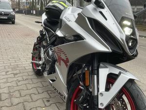 SUZUKI GSX 8R (PIERWSZY WLAŚCICIEL) PIASECZNO
