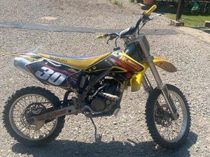 SUZUKI RMZ 250