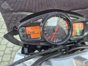 SPRZEDAM SUZUKI GSR 600 RADLIN