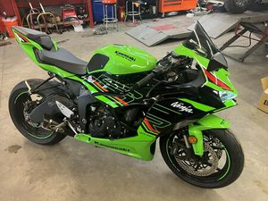2024 KAWASAKI NINJA ZX-6R ABS KRT EDITION