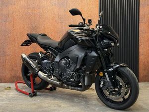 SUPER YAMAHA MT-10 MT10 MT BLACK AKRAPOVIC GWARANCJA KOMPLET OKAZJA ! WRZEŚNIA