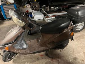 BIETE EINEN HONDA BALI EX 100 CCM