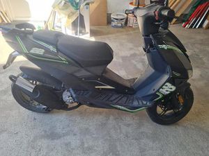 MOFA ROLLER MOTOWELL CROGEN RS KEIN AEROX MIT 25 KM.H BASTLER