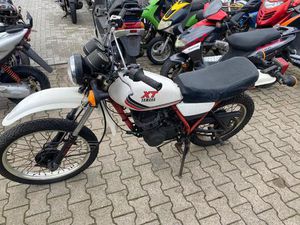 YAMAHA XT 250 FÜR BASTLER